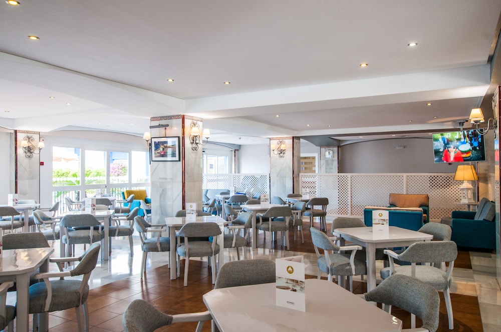 Occidental Puerto Banus 63/75