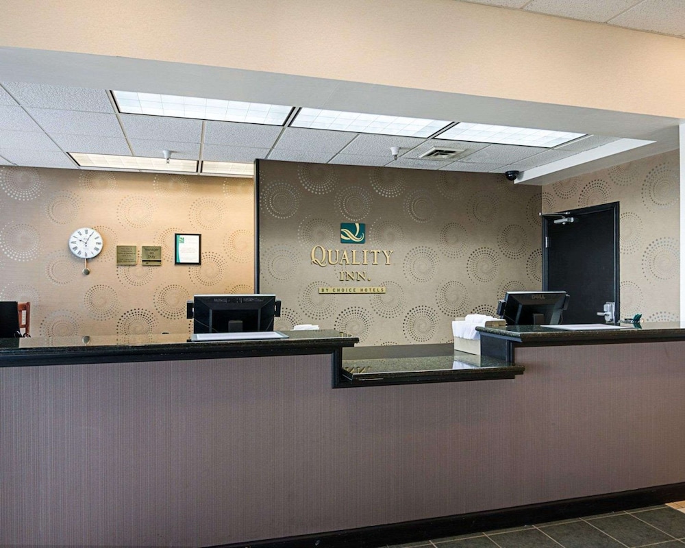 Quality Inn Lewisburg 11/49
