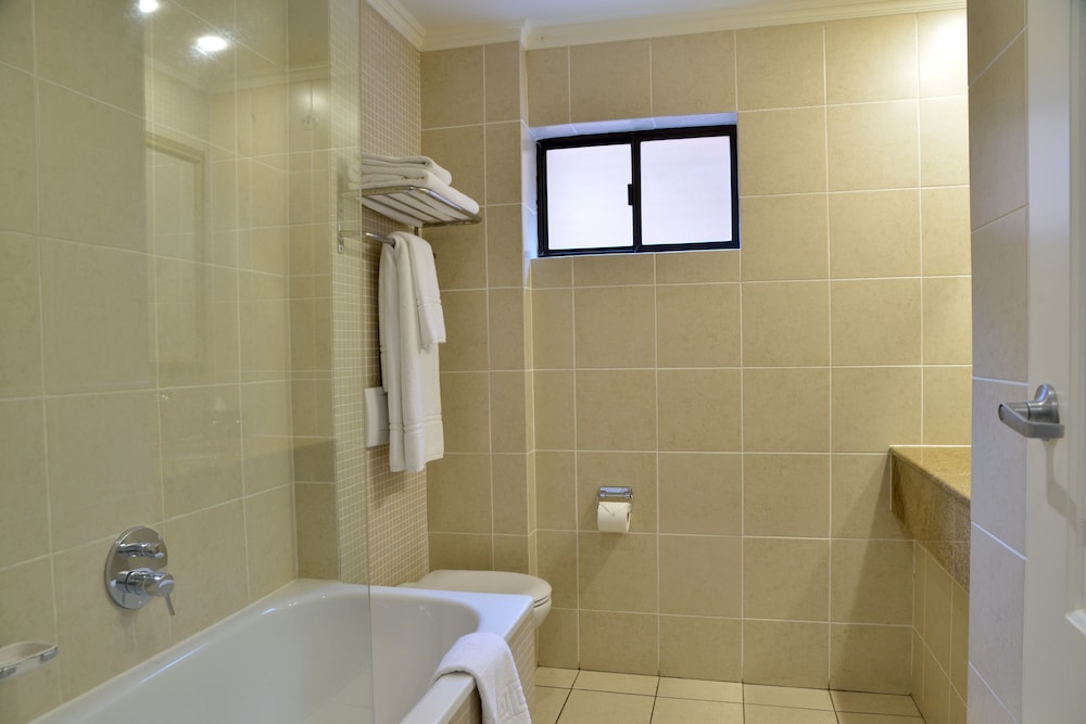 Courtyard Hotel Rosebank 18/47