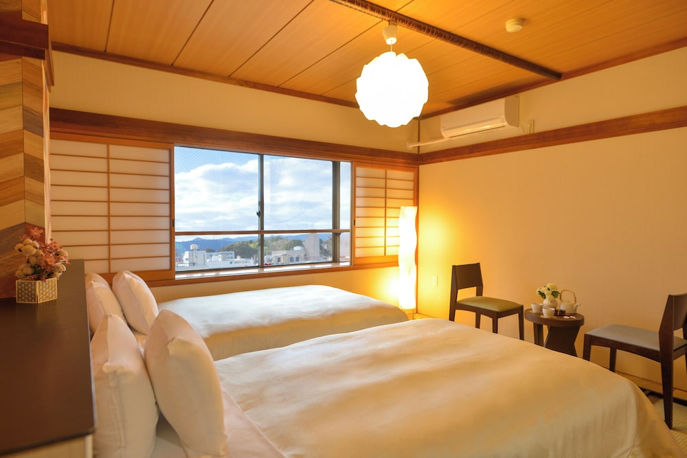 Hotel New Gaea Iizuka 6/29