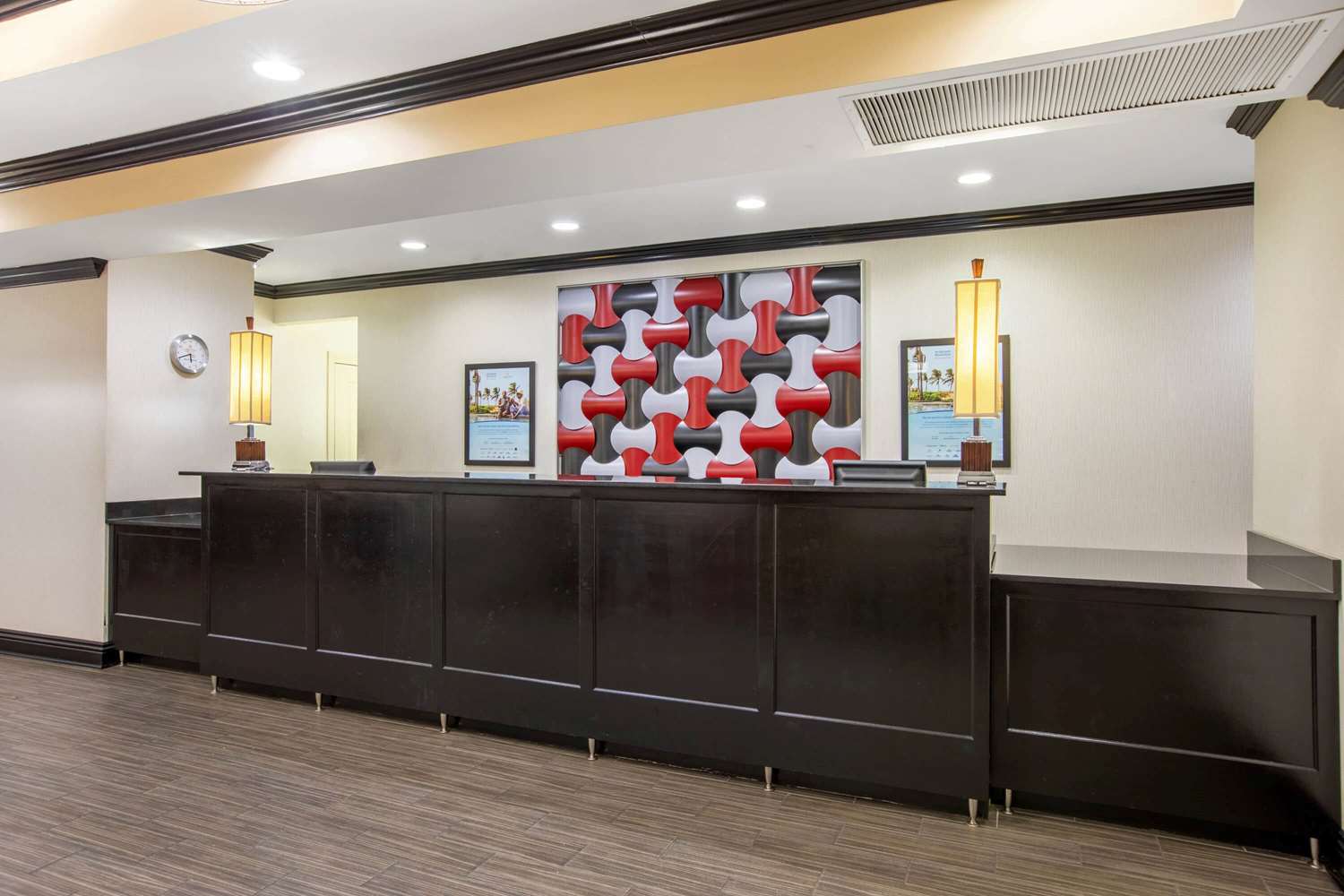 La Quinta Inn & Suites by Wyndham Conway 1/29