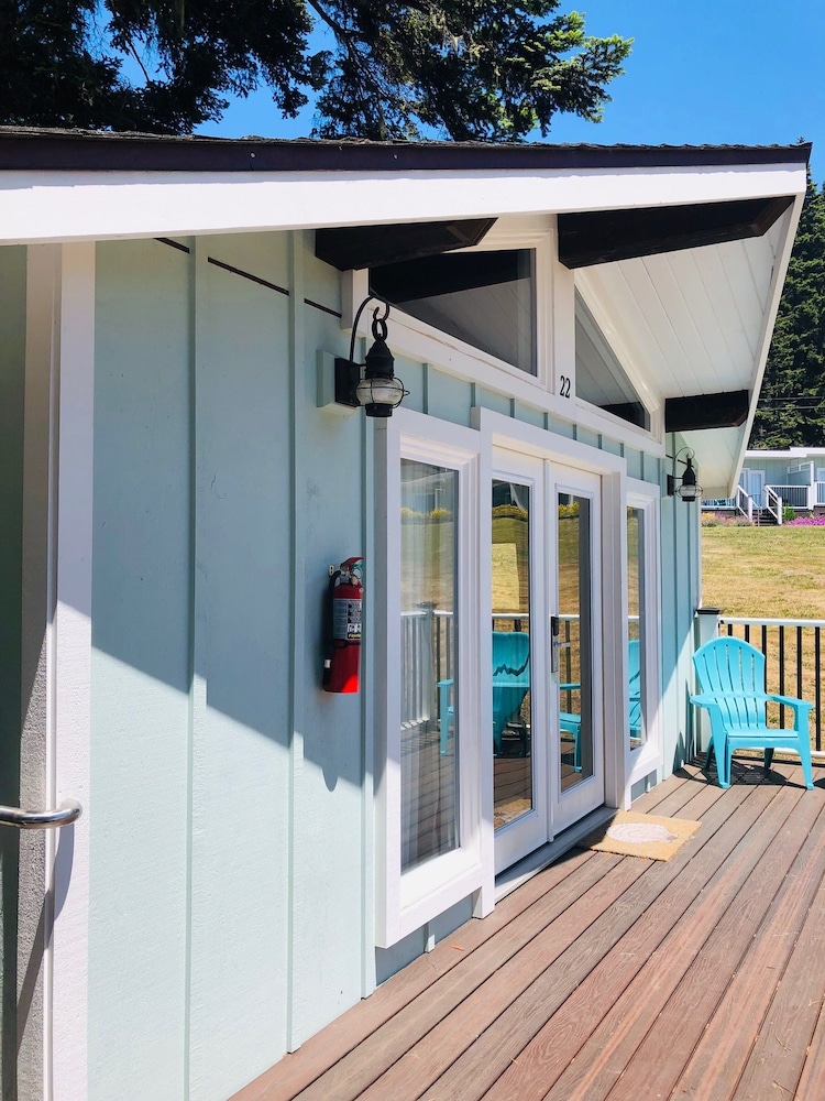Seafoam Lodge 1/67