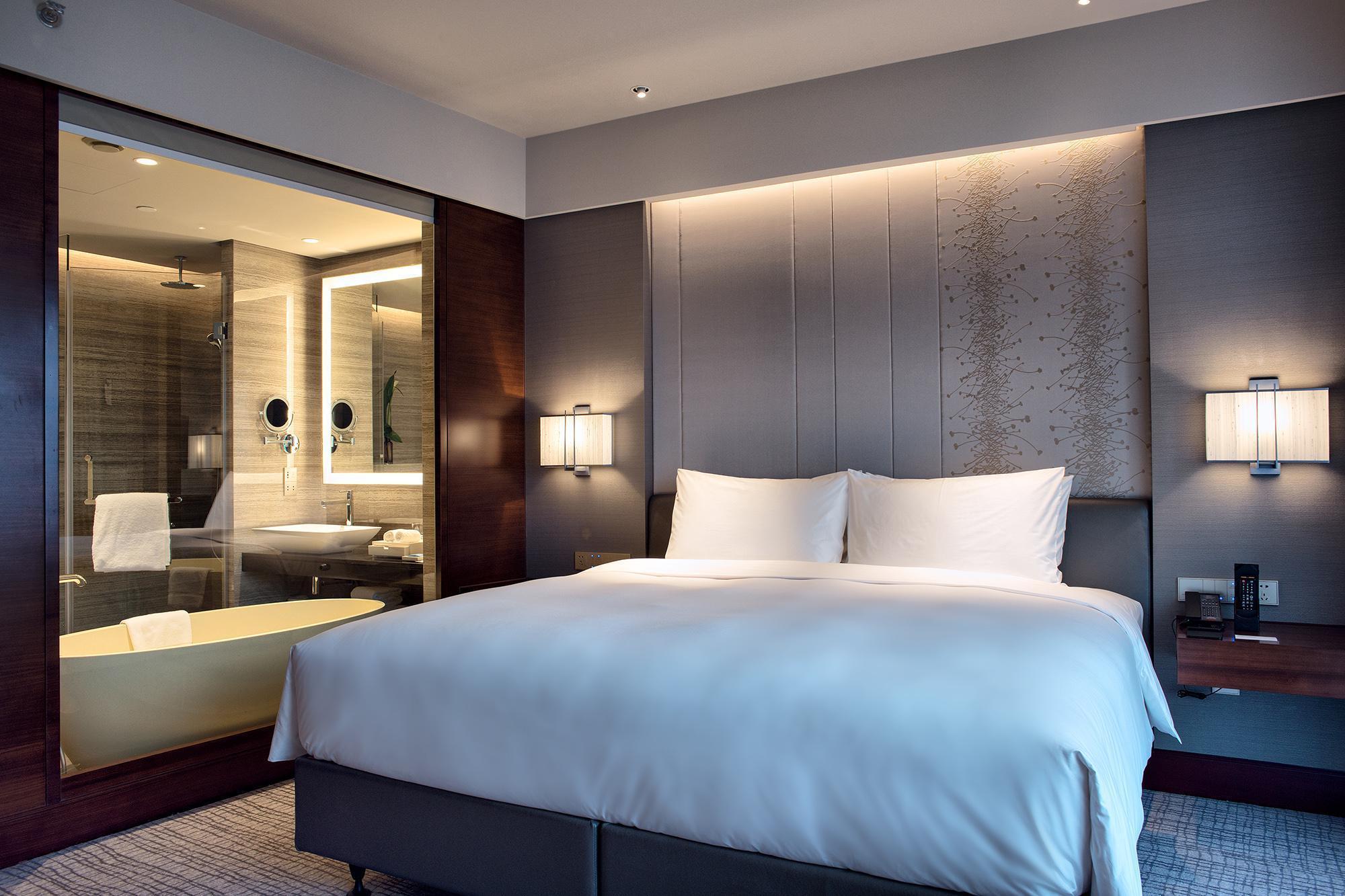 EXECUTIVE  DELUXE ROOM