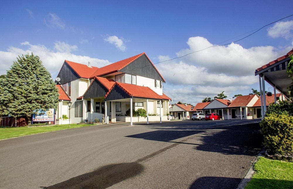 Bennetts Thermal Pools Motor Inn 3/44