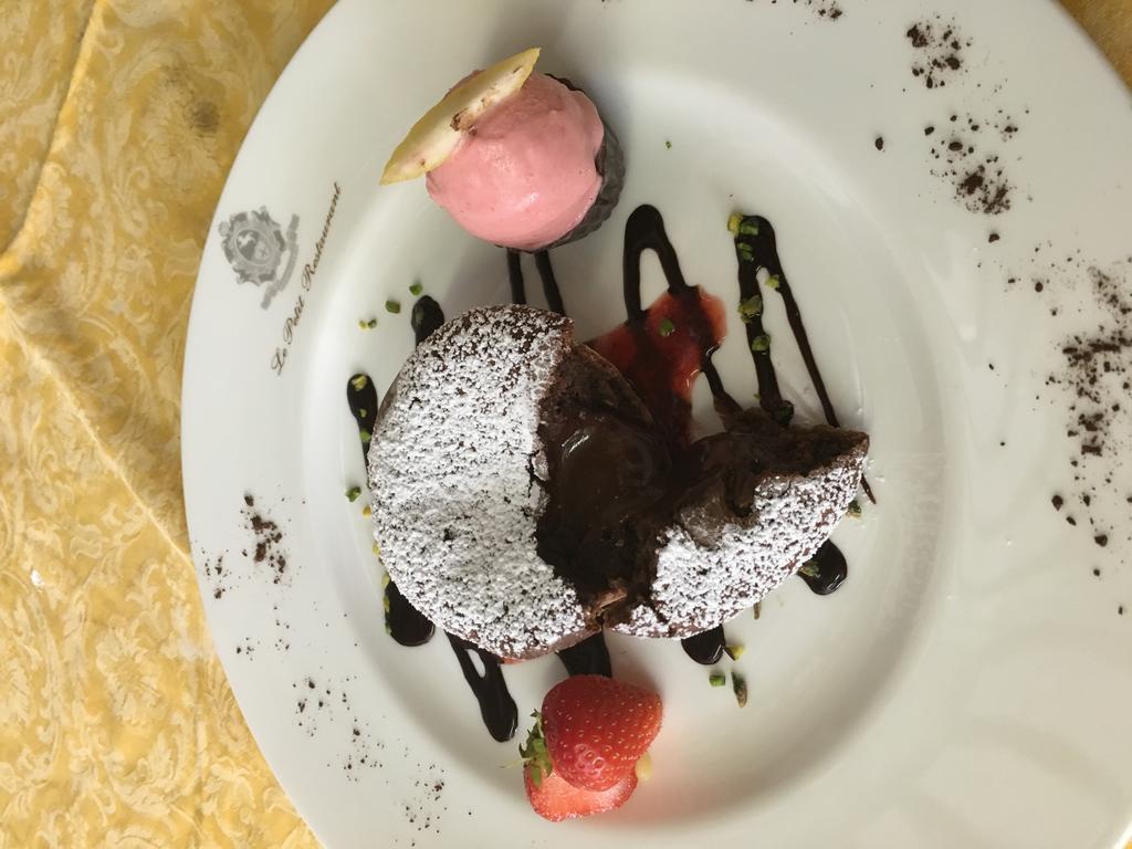 Hostellerie Du Cheval Blanc 10/21