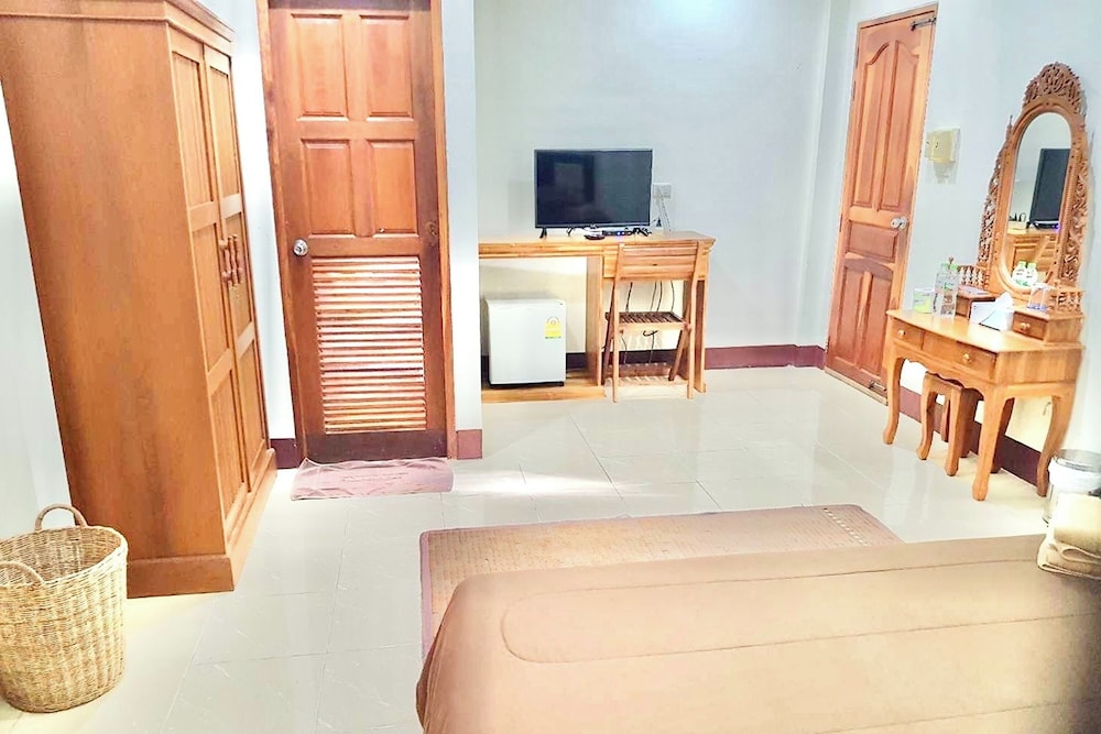 Fahluang Resort 24/50