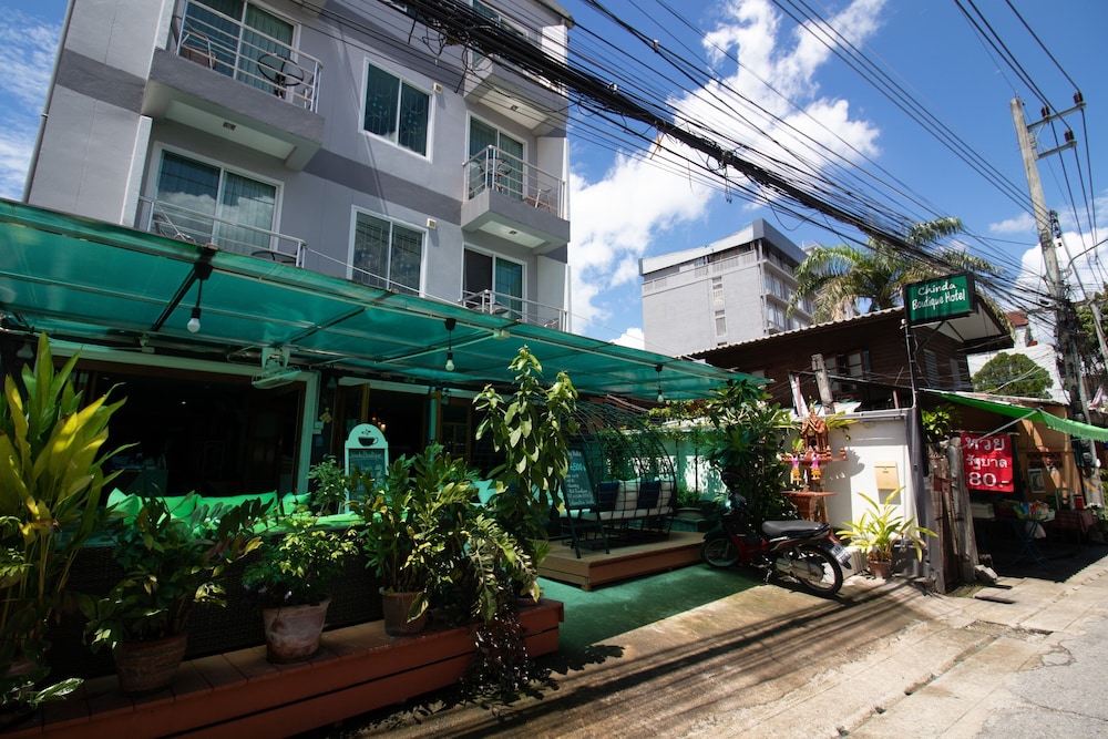 Chinda Boutique Hotel 3/56