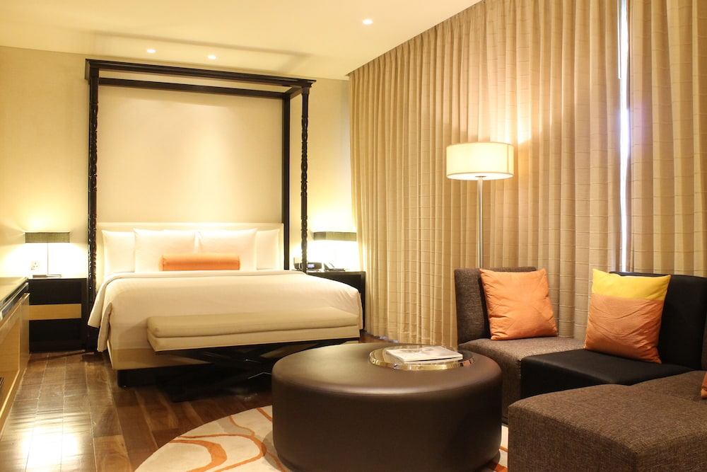 Courtyard By Marriott Hinjewadi 24/48