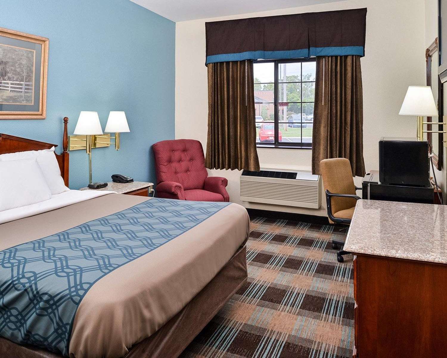 Econo Lodge Inn and Suites Shelbyville 6/21