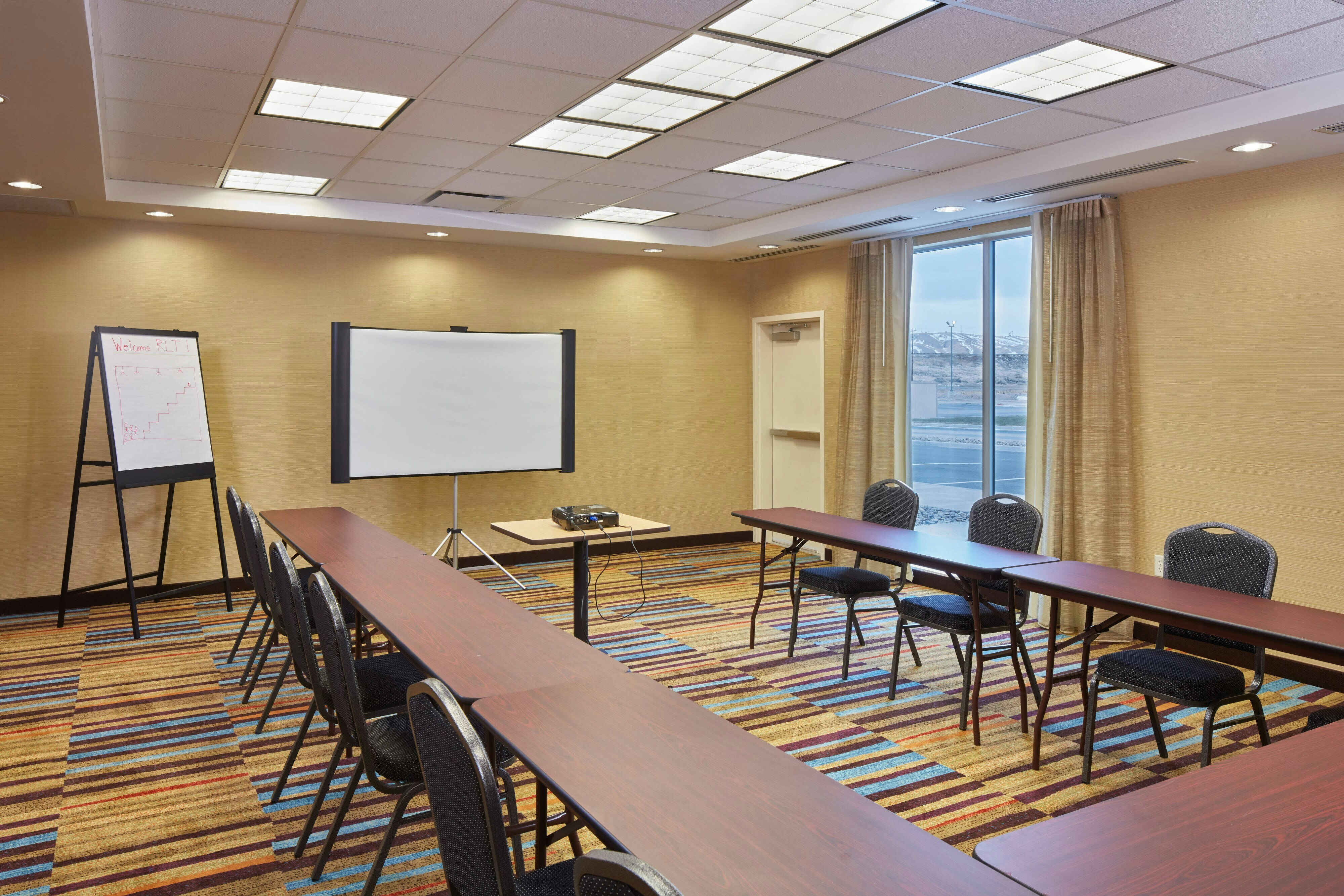 Fairfield Inn And Suites By Marriott Rawlins 16/17