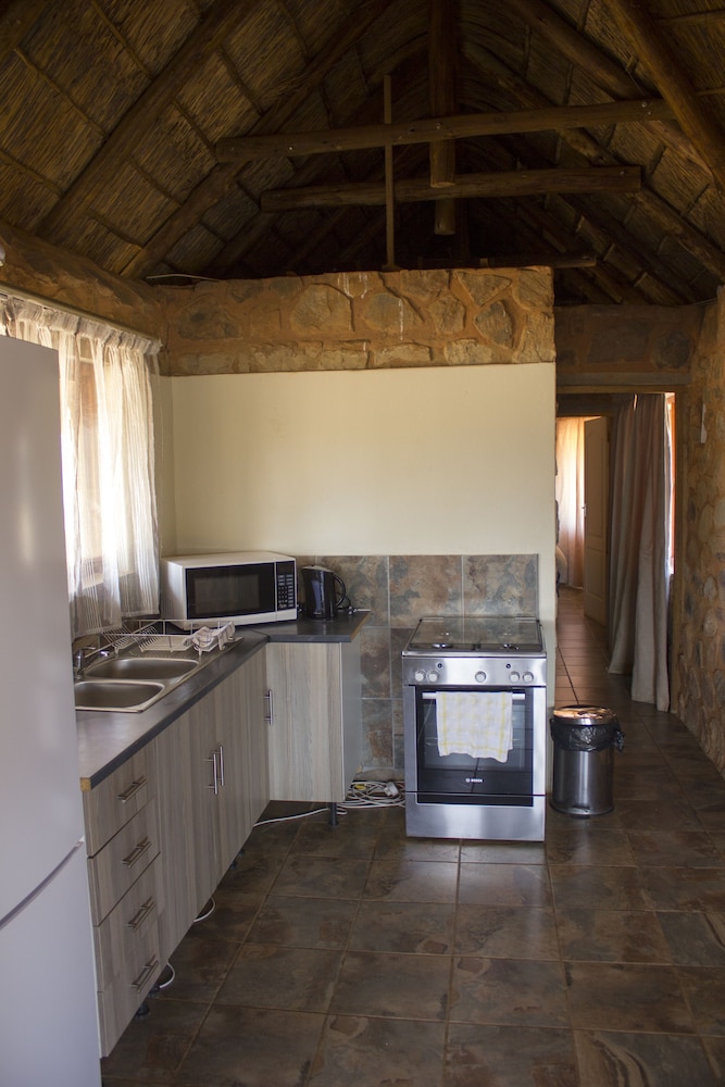 Thabaledi Game Lodge 9/50