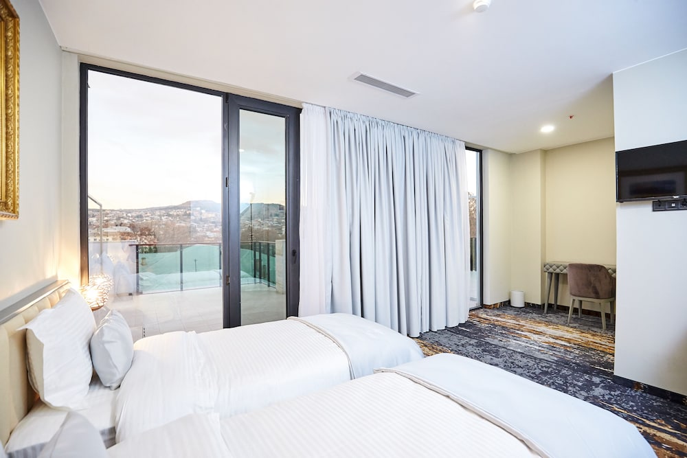 Brosse Garden Hotel 17/49