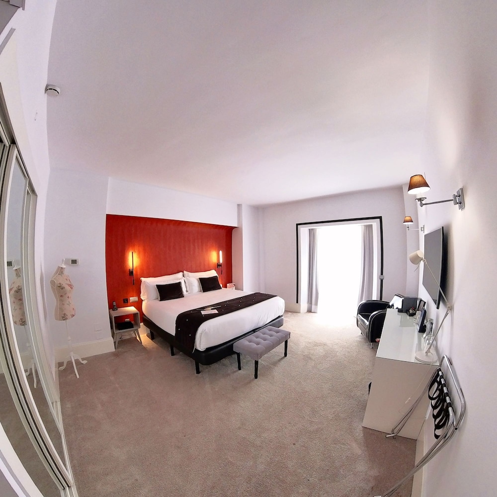 غرفة تنفيذية، Mariposa Hotel Ex Room Mate Lola 3/7