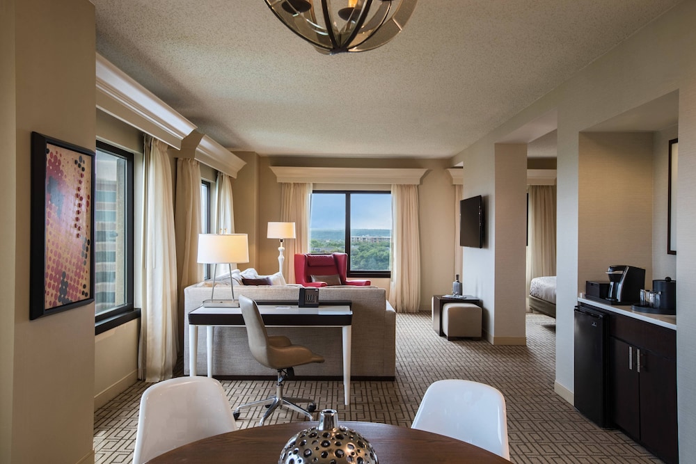Renaissance Austin Hotel 32/45