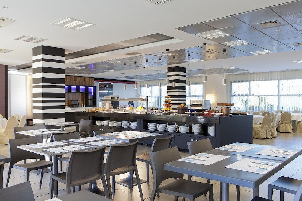 Hotel Vertice Aljarafe 44/64