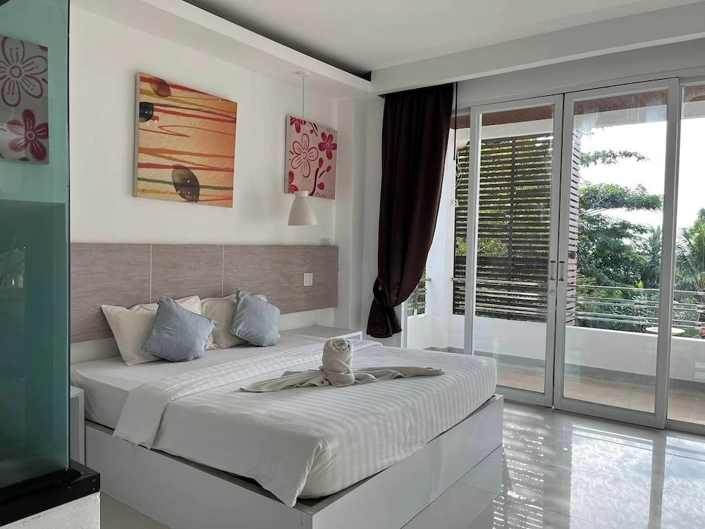2 BEDROOMS, FAMILY SUITE, SEA VIEW