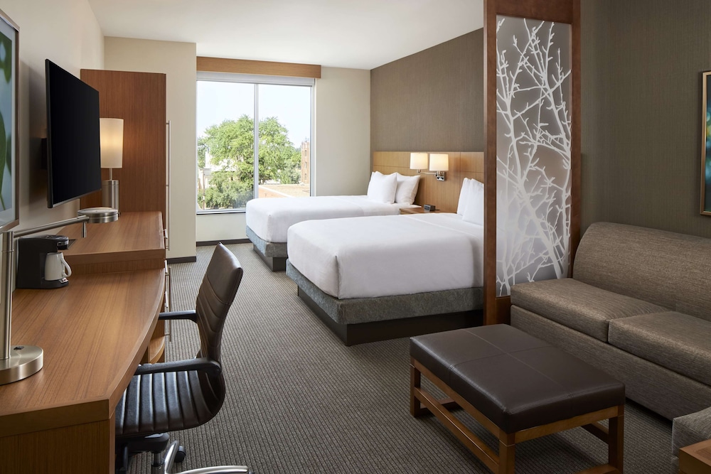 Hyatt Place Evansville / Downtown 7/25