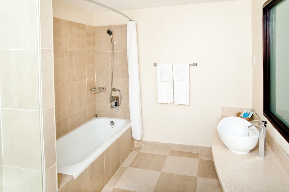 Island Inn Hotel Barbados 25/25