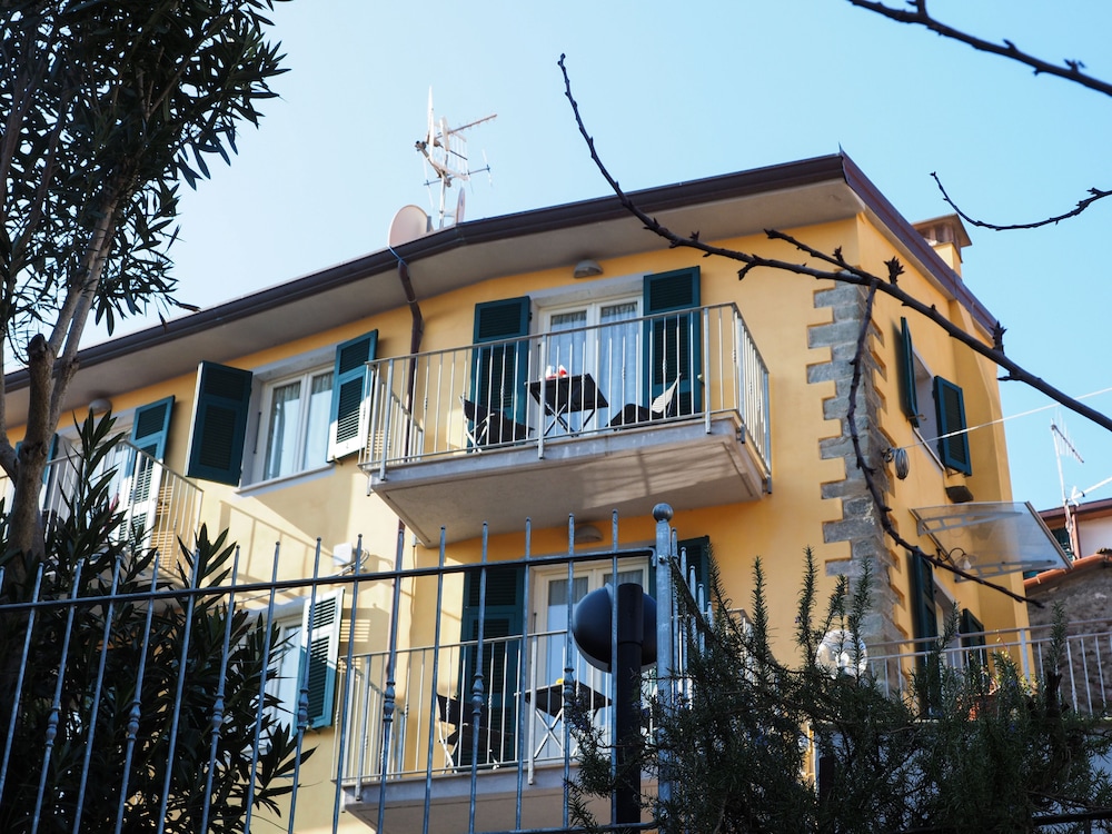 Pietra di Mare Guest House 7/55