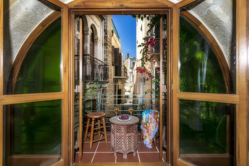 Ifigenia Luxury Suites 28/50