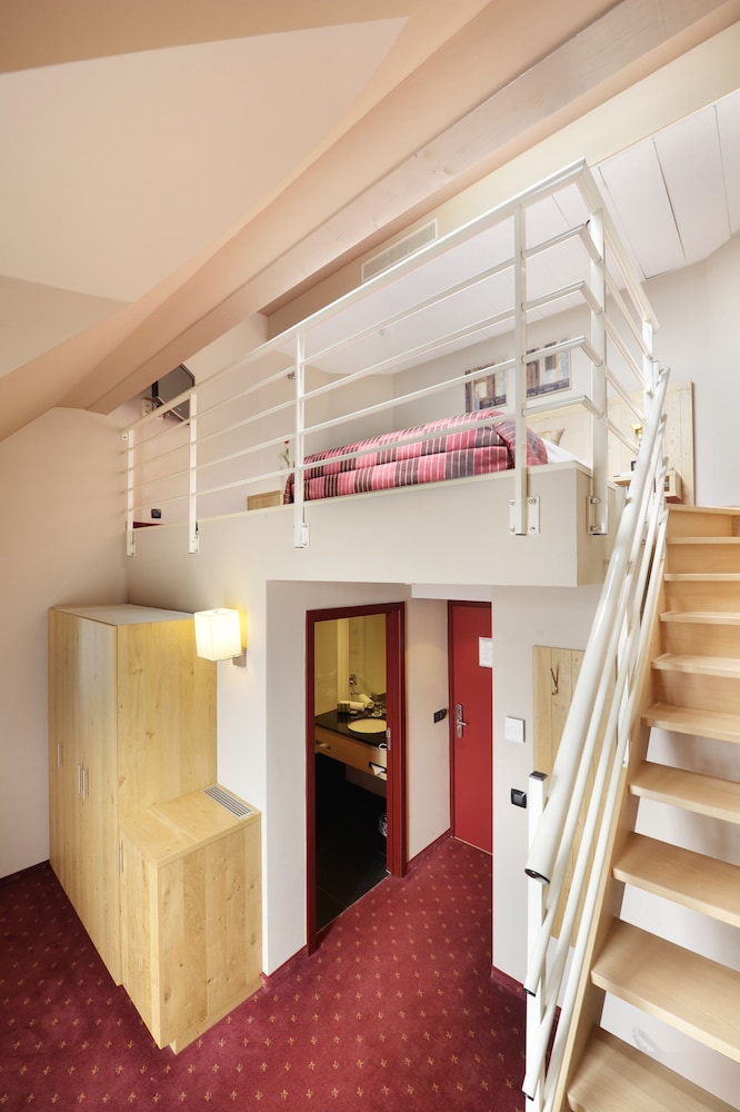 Hotel Restaurant Verviers 46/67