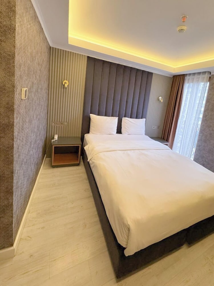 ECONOMY, DOUBLE BED