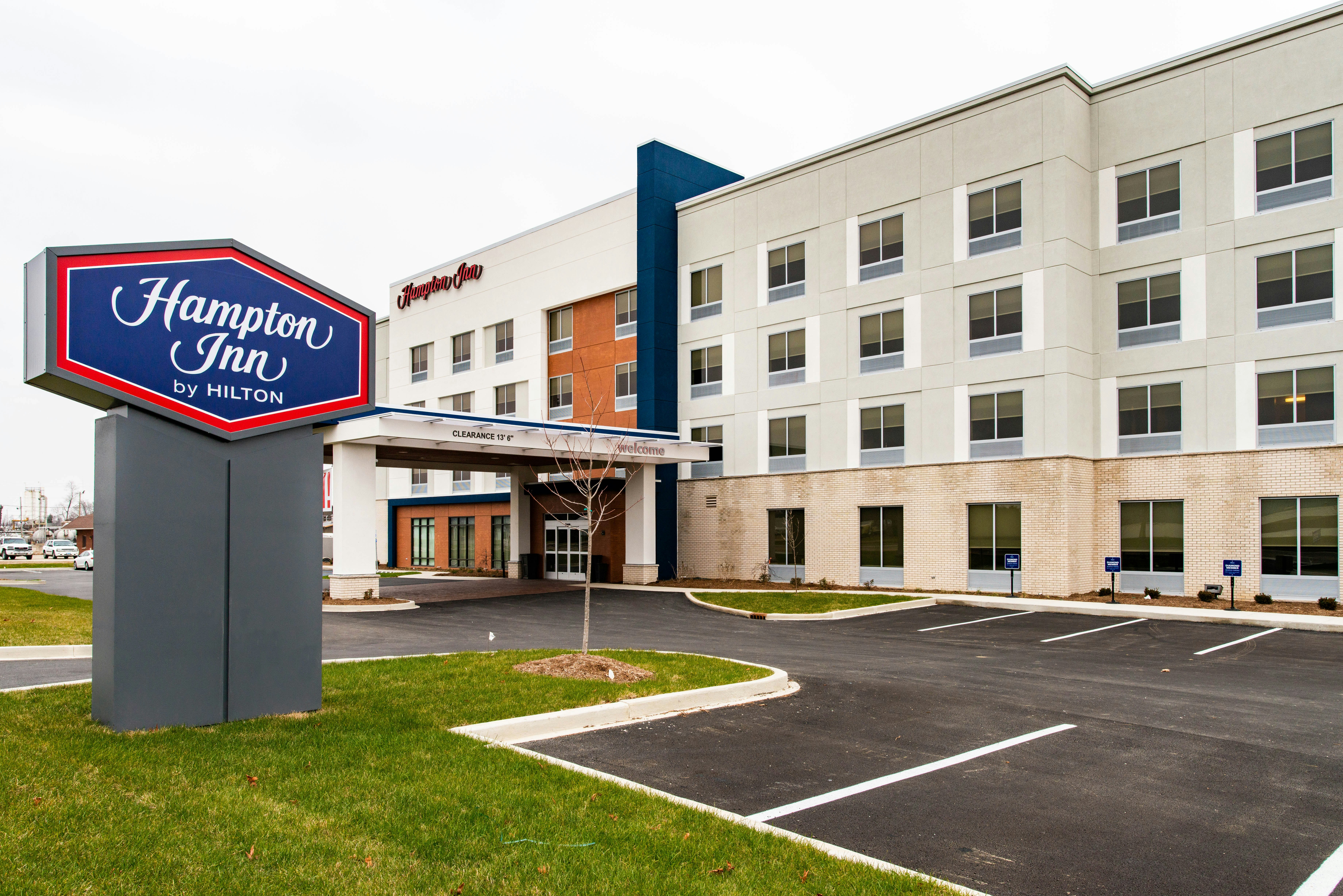 Hampton Inn Paris IL 24/24
