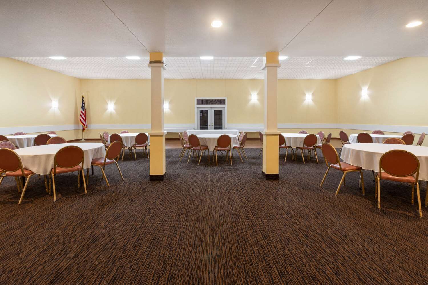 Days Inn by Wyndham Hutchinson 22/23