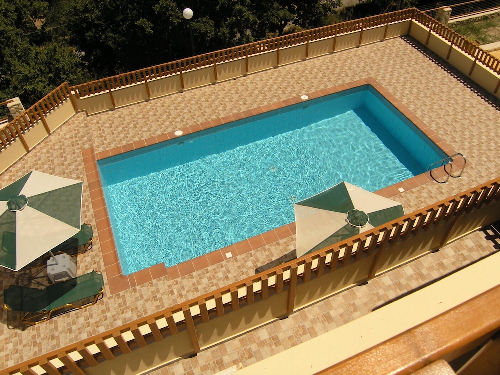 Stratos Villas 15/37