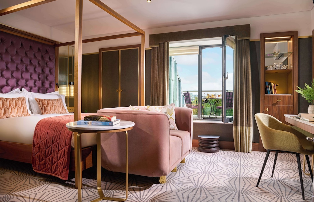 Fitzwilliam Hotel 20/52