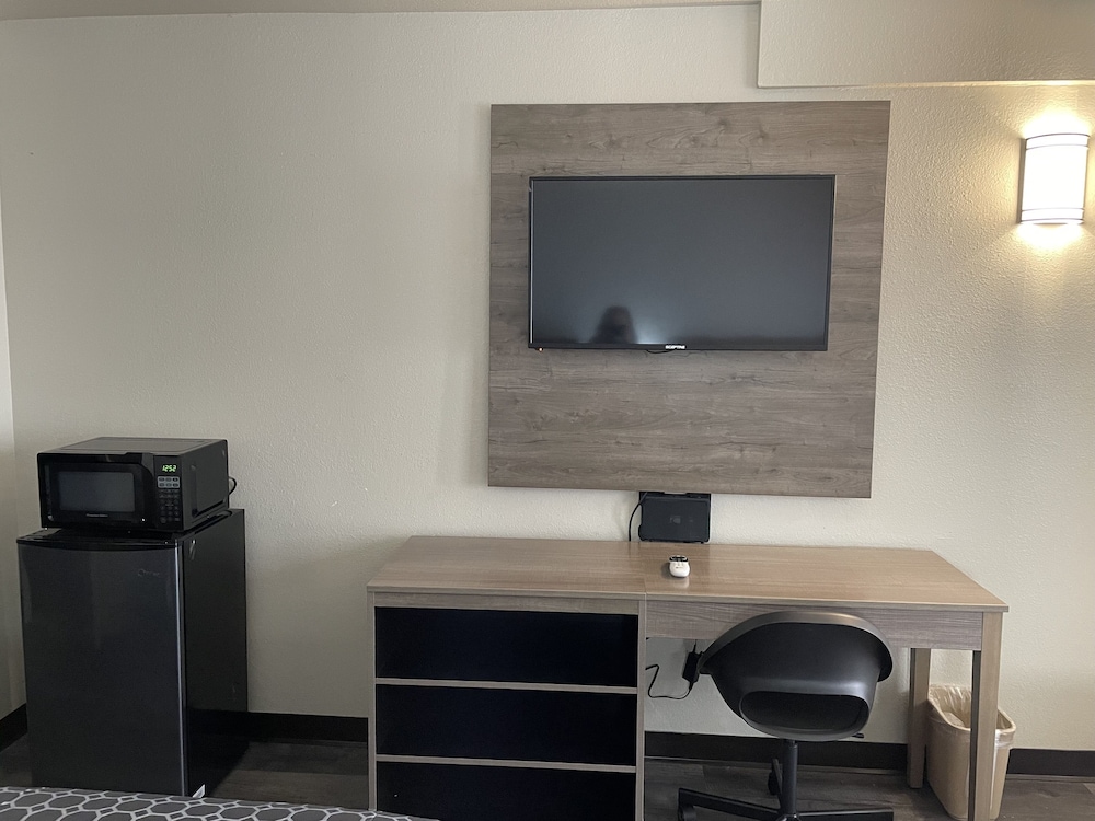 Masters Inn Doraville 23/25