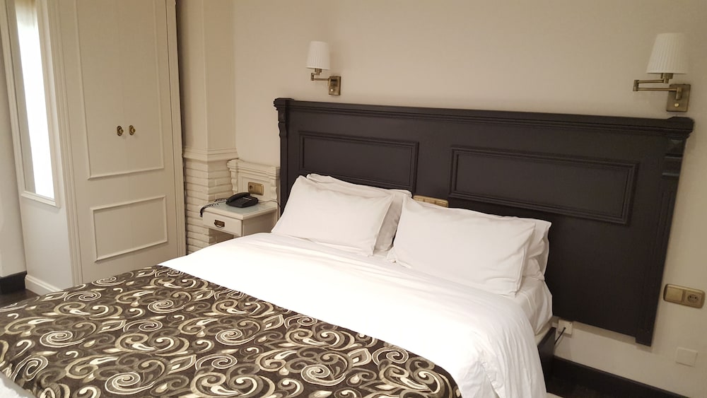 Avent Verahotel 16/44