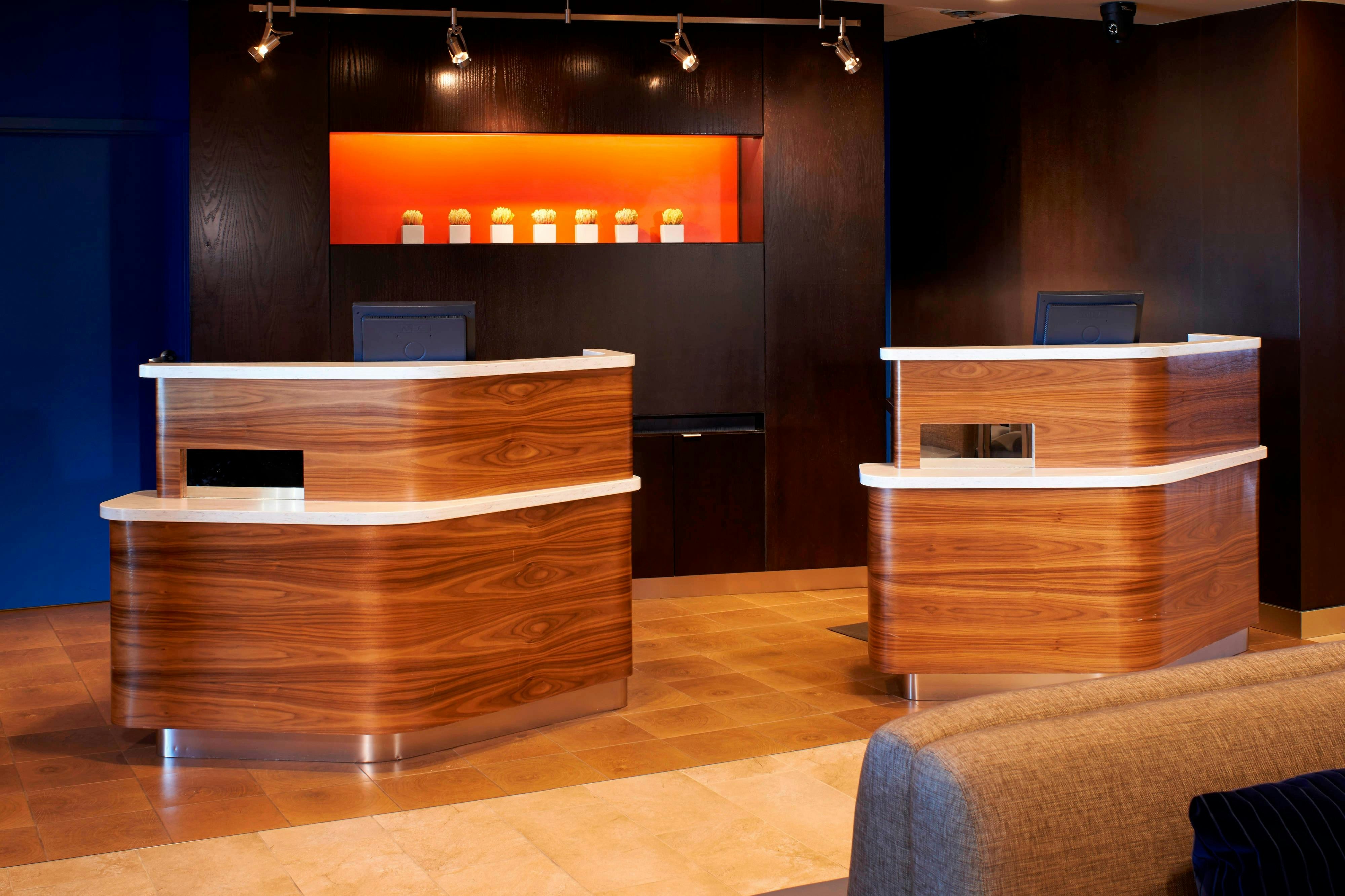 Lobby at Courtyard Detroit Utica, UTICA - MI
