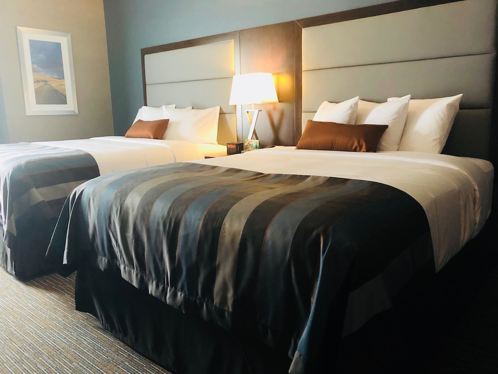 WINGATE BY WYNDHAM KAMLOOPS 9/39