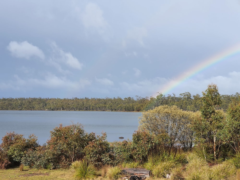 LAKE YALLEENA 25/33