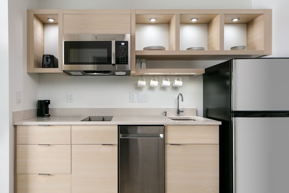 TownePlace Suites Oconomowoc 28/28