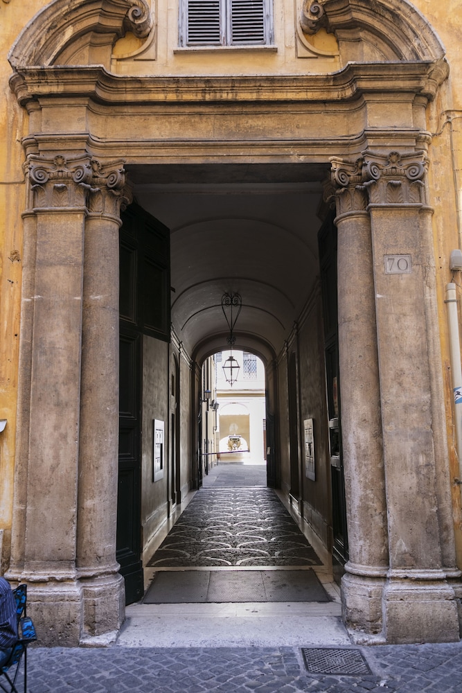 Hadrianus Temple Suites - The Venue Collection 7/58