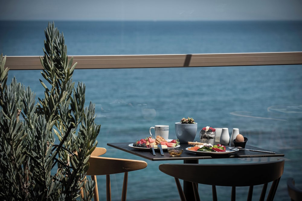 Serenity Blue Hotel 25/34
