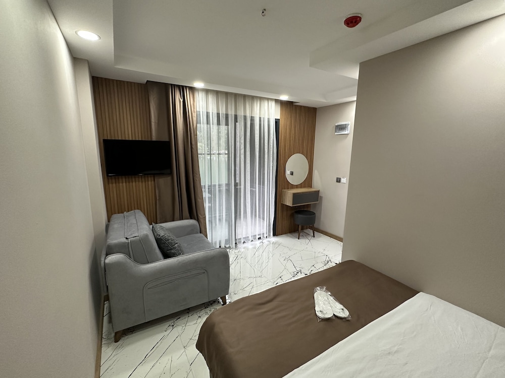 Poyraz Hotel 30/50