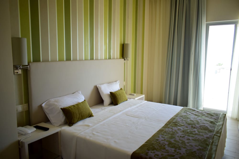 Ouril Hotel Agueda 18/48