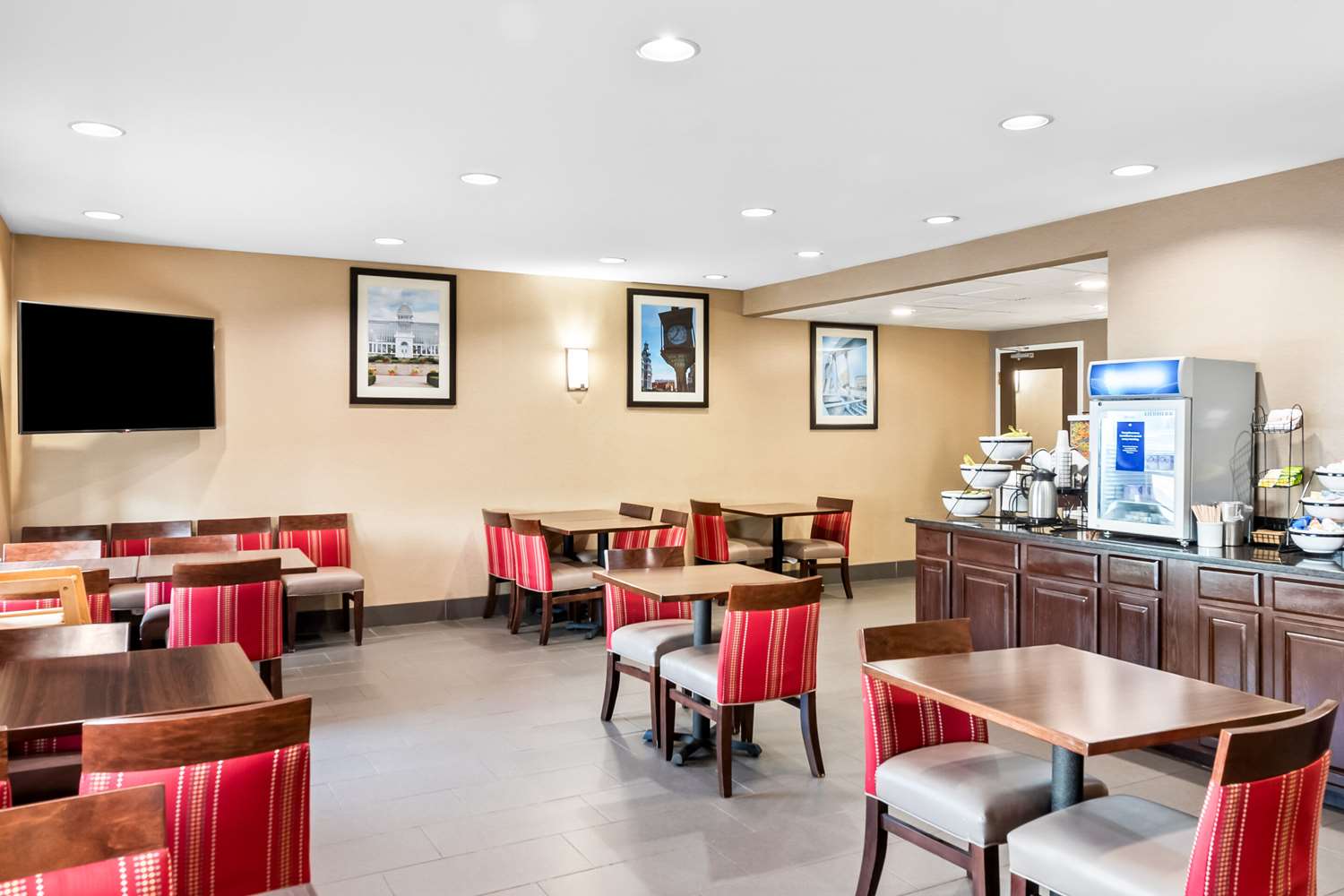 restaurant cafeteria