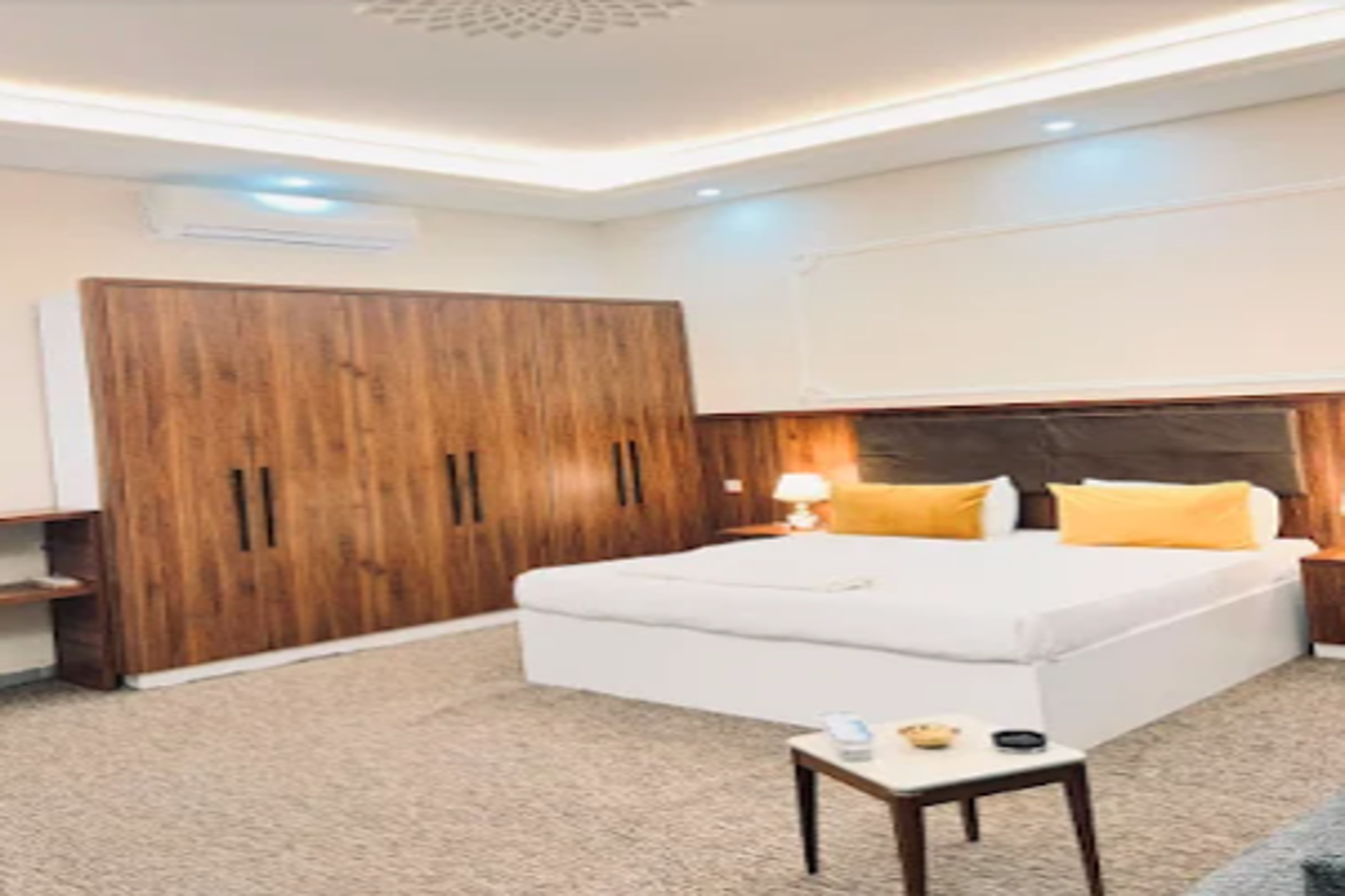 Room at Hotel Alrmada, KIRKUK