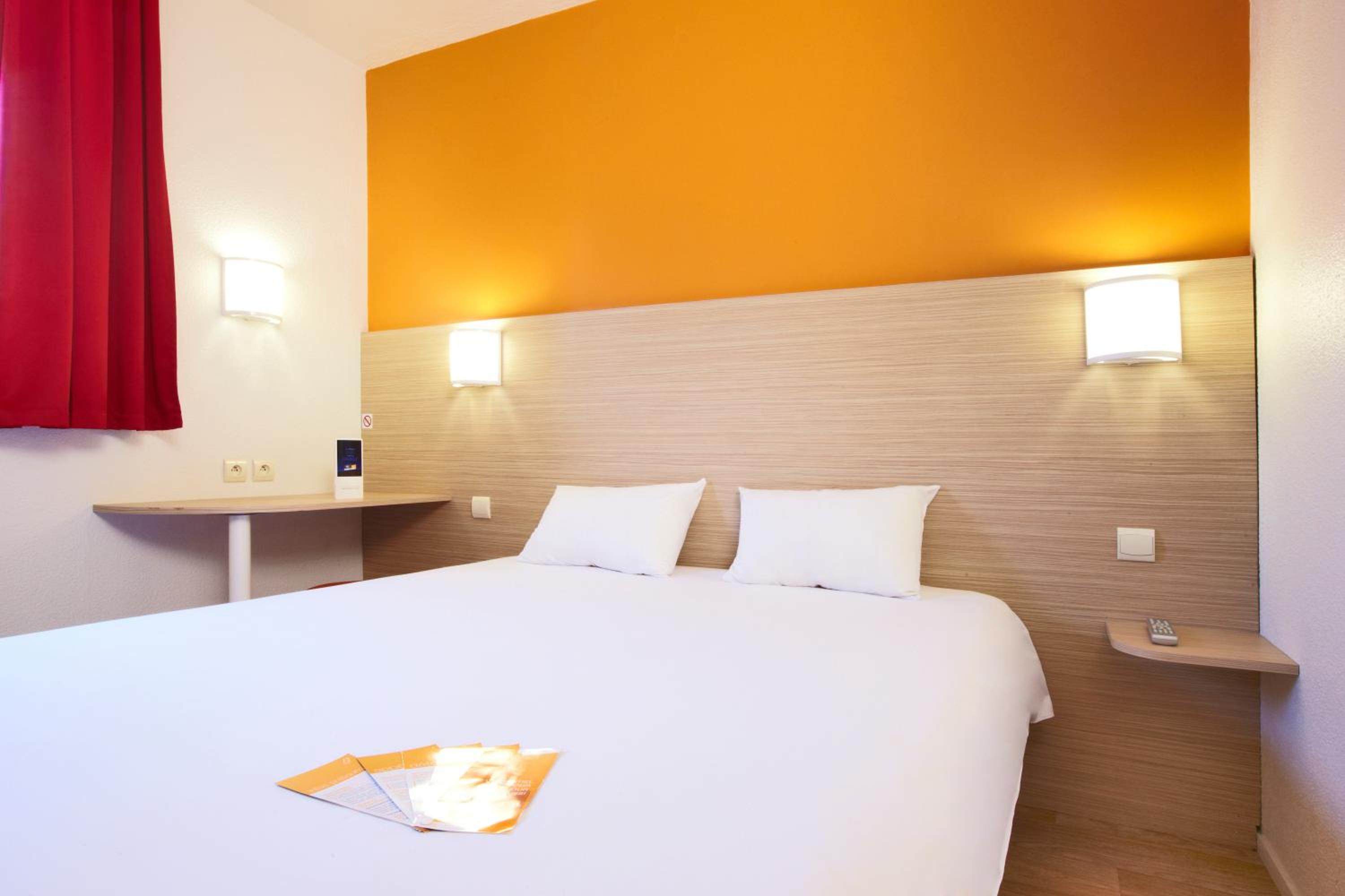 Room, Double Bed