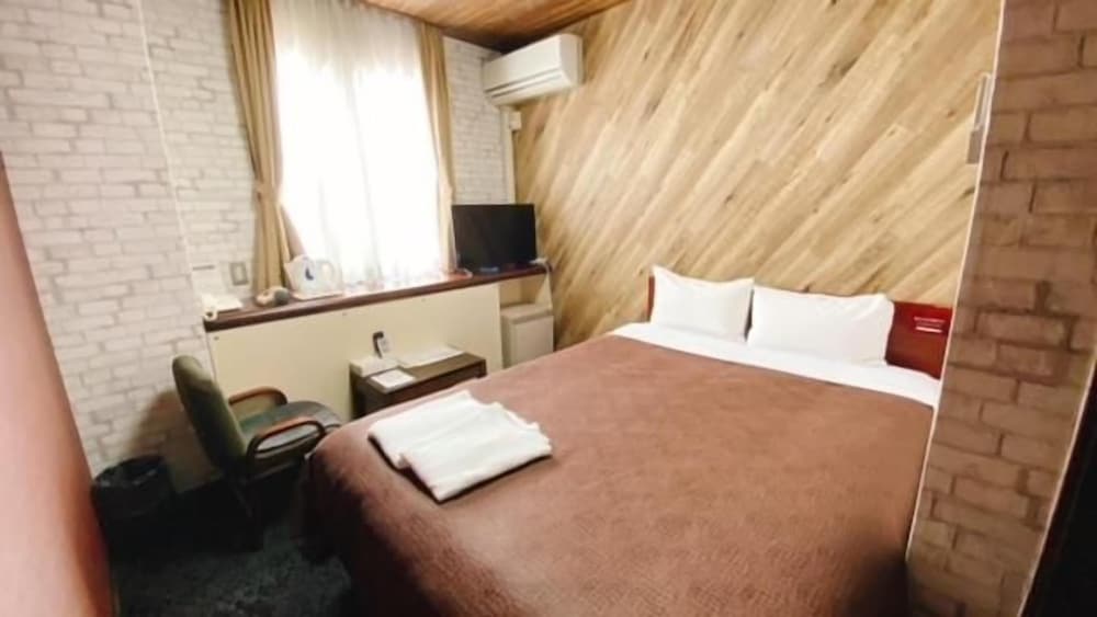 HOTEL SELECT INN TSUYAMA 24/42