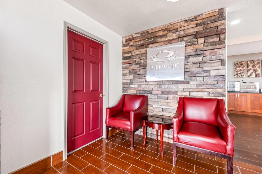 Econo Lodge Childress, TX 28/51