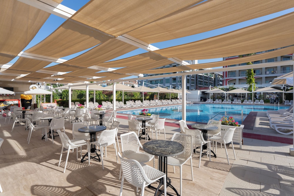 Orange County Belek 33/50
