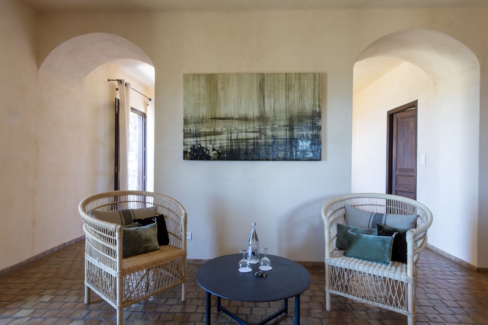 Hotel Case Latine 28/50