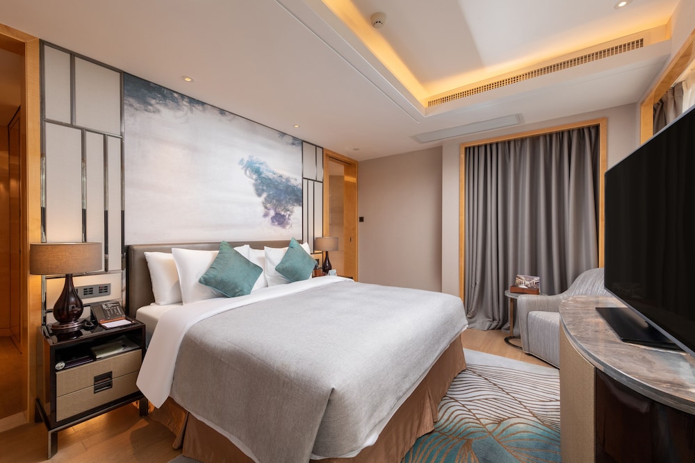 Zhuhai Longzhuda International Hotel 8/29