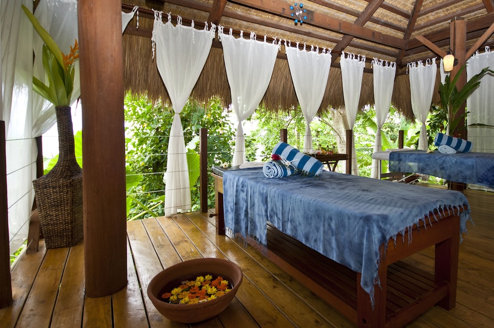 Amun Ini Beach Resort & Spa 13/50