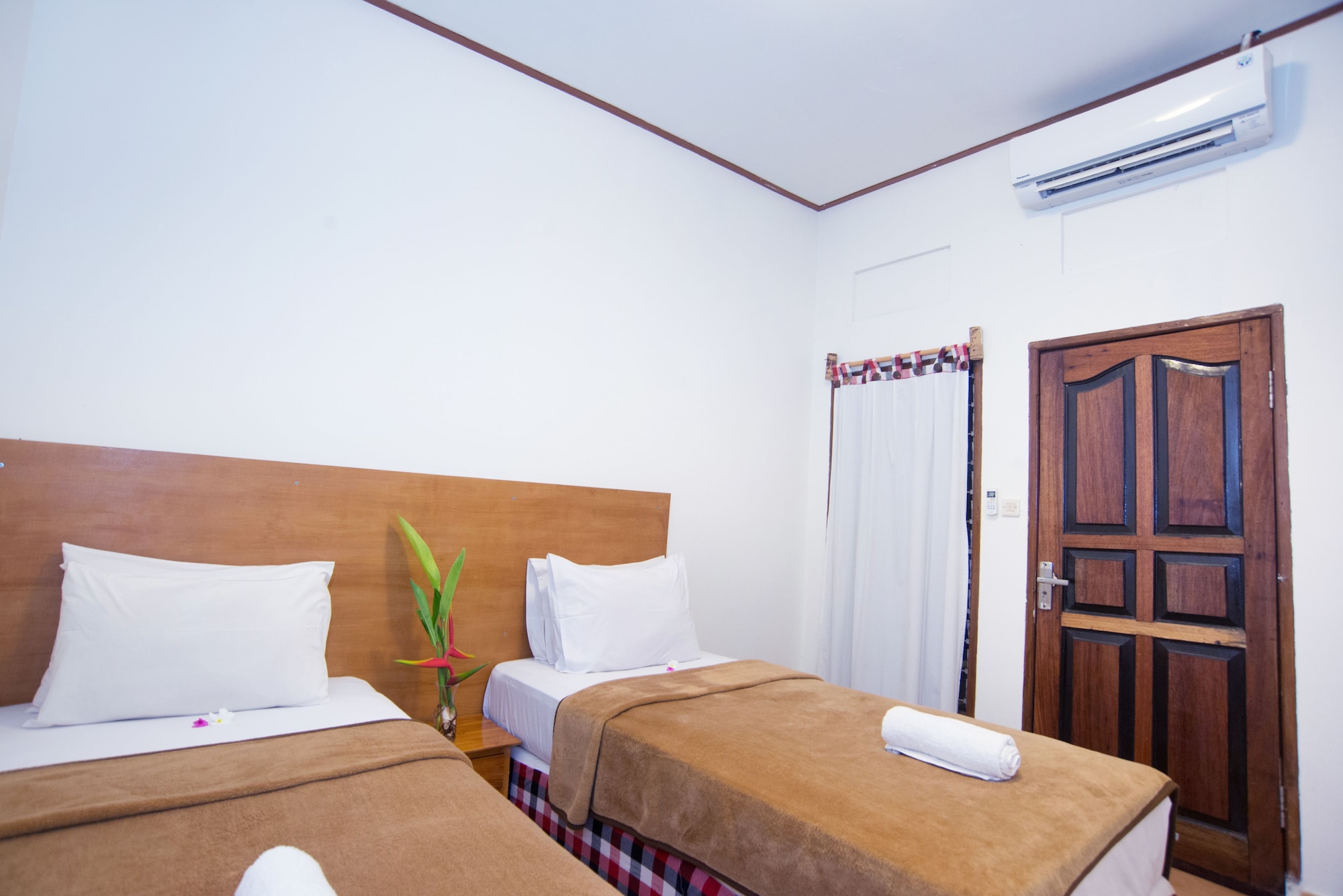 Standard, Double or Twin Bed